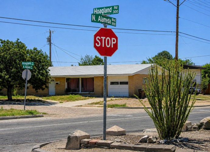 North Alameda Boulevard and Hoagland Road intersection in Las Cruces, where a new traffic signal and roadway improvements are planned.